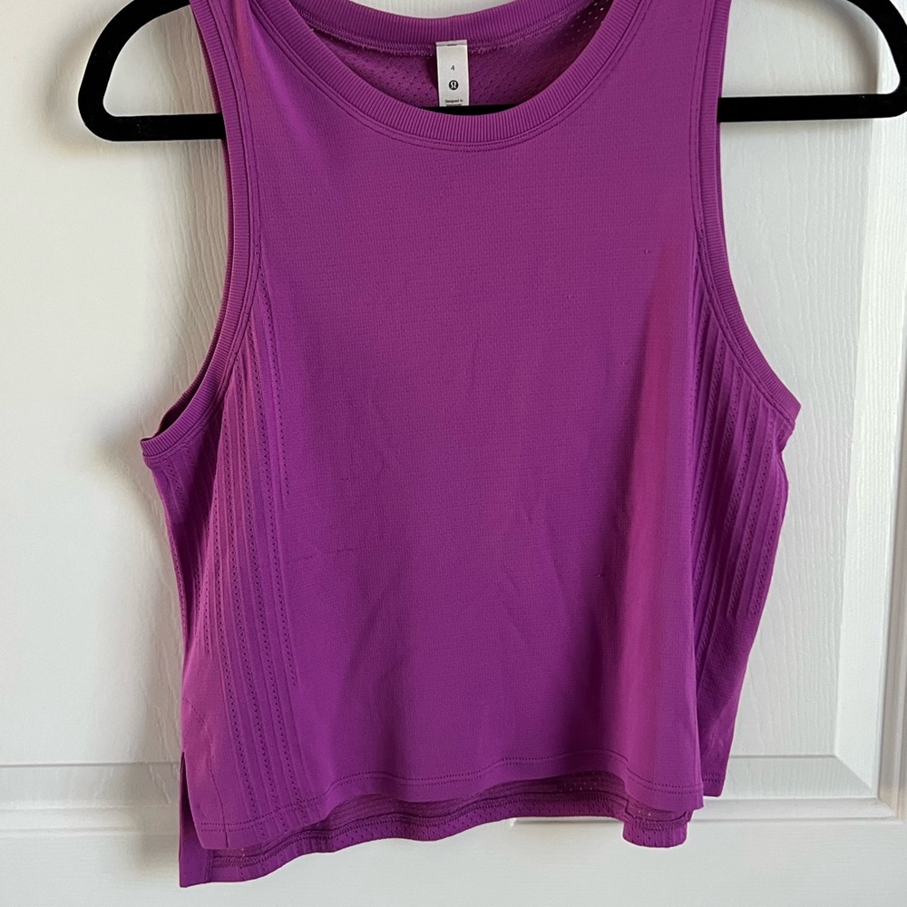 Lululemon train to be tank, worn once, size 4